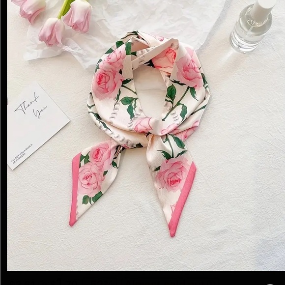 Floral Patterned Silk Scarves - Picture 4 of 8